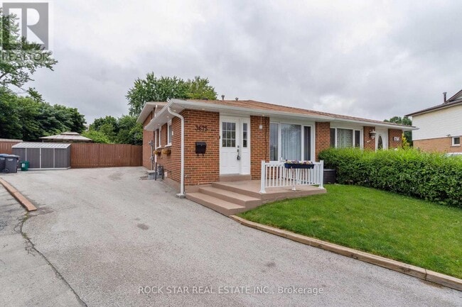 property at 3675 Glencolin Ct