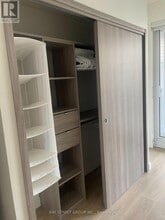 85-585 McMahon Dr in Toronto, ON - Building Photo - Building Photo