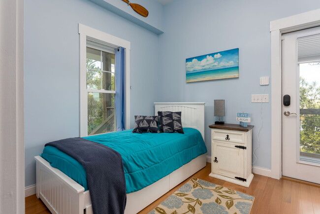 211 Lewis Dr in Carolina Beach, NC - Building Photo - Building Photo