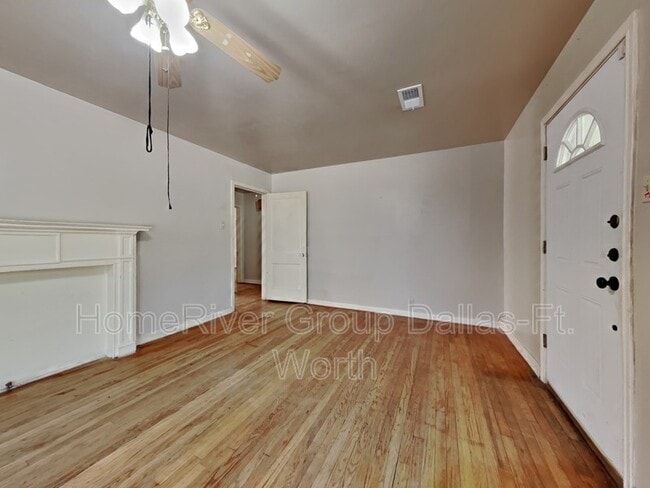 213 N Carr Ave in Sherman, TX - Building Photo - Building Photo