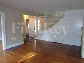 439 North Ave in Waukegan, IL - Building Photo - Building Photo