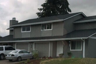 4565 Liberty Street in Eugene, OR - Foto de edificio - Building Photo