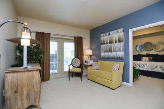 The Savoy at Lake City 55+ Senior Community in Seattle, WA - Foto de edificio - Interior Photo