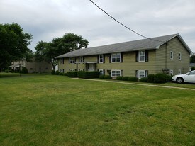 249 Davison Rd, Unit 7 in Lockport, NY - Building Photo