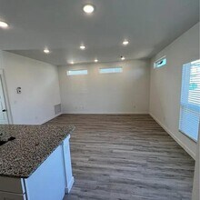 1040 Boardwalk Ave in Bentonville, AR - Building Photo - Building Photo