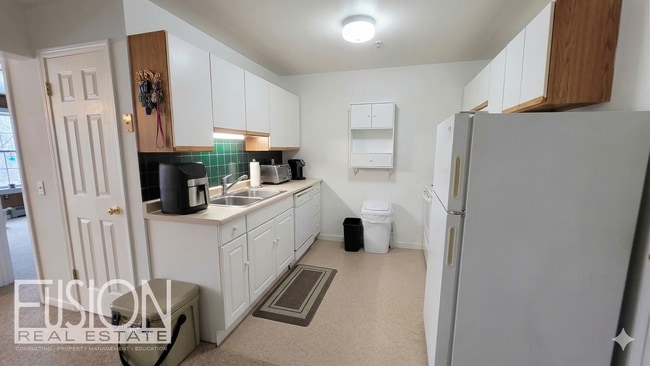 property at 185 Hildred Dr