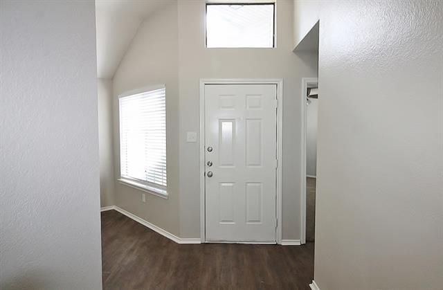 1147 Walnut Hill Ln in Desoto, TX - Building Photo - Building Photo