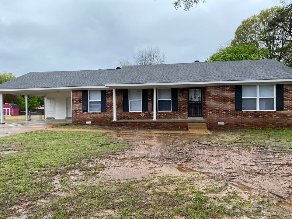 35 Navajo Cv in Jackson, TN - Foto de edificio