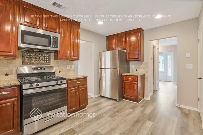 5308 Bridgewater Trce in Stone Mountain, GA - Foto de edificio - Building Photo