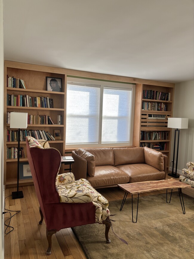 property at 102 N George Mason Dr