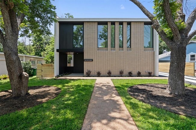 property at 1203 Richcreek Rd