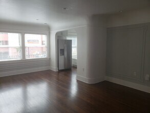 4th in San Diego, CA - Building Photo - Interior Photo