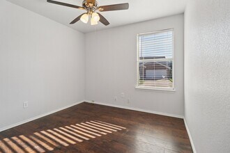 4937 Spur Ridge Ct in Fort Worth, TX - Building Photo - Building Photo