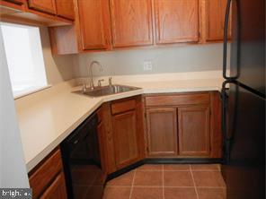 4510B Aberdeen Dr in Mount Laurel, NJ - Building Photo - Building Photo