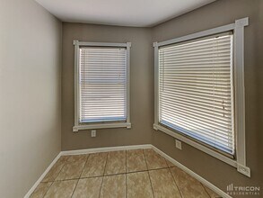 2741 Mossy Oaks Ln in Las Vegas, NV - Building Photo - Building Photo