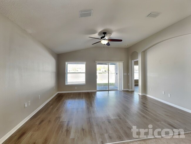 9588 Southern Charm Cir in Brooksville, FL - Building Photo - Building Photo