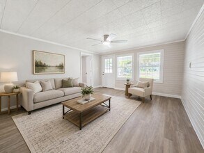 299 Francis St in Hawkins, TX - Foto de edificio - Building Photo