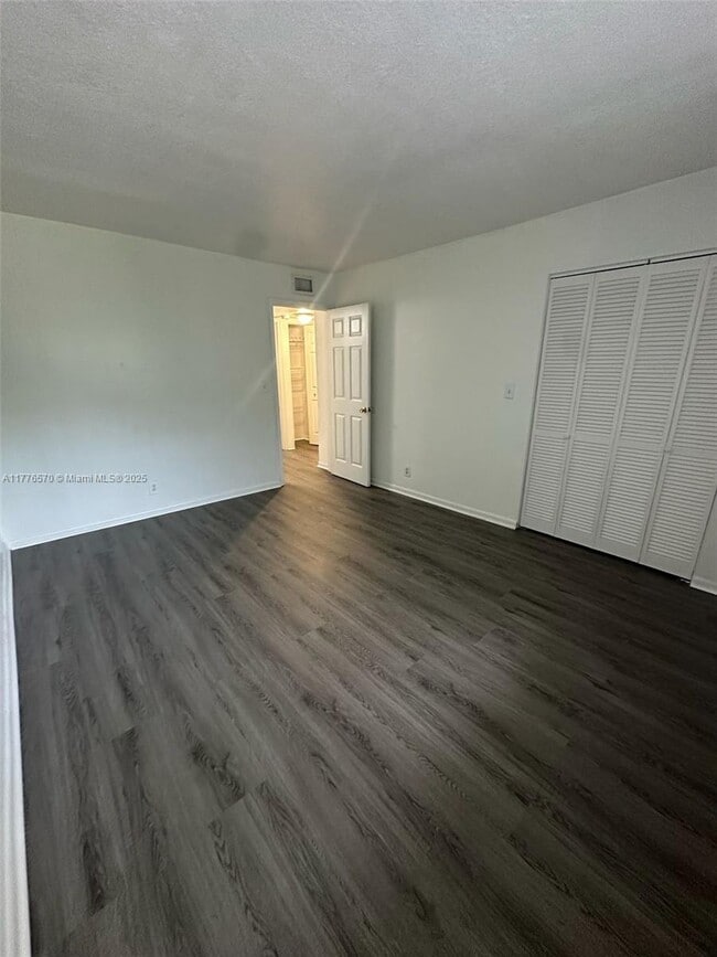 829 NW 46th Ave in Plantation, FL - Building Photo - Building Photo
