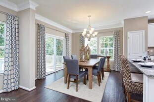 313 Piper Ln in Exton, PA - Building Photo