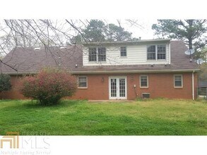 1829 Brandy Woods Trail SE in Conyers, GA - Building Photo - Building Photo