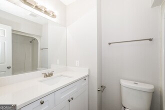 1947 Valley Woods Dr in Riverdale, GA - Building Photo - Building Photo