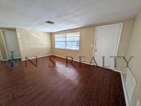 7635 Judith Crescent in Port Richey, FL - Building Photo - Building Photo