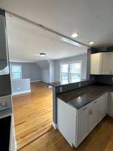 23 Airlie St in Worcester, MA - Building Photo - Building Photo