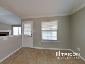 21478 Olympic Forest Dr in Porter, TX - Building Photo - Building Photo
