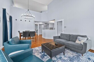 7951 96 St NW in Edmonton, AB - Building Photo - Building Photo