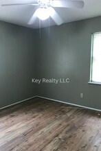 701 Avoyelles Dr in Alexandria, LA - Foto de edificio - Building Photo