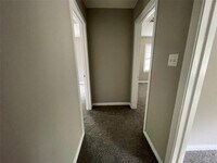 1102 Thomas Ave photo'