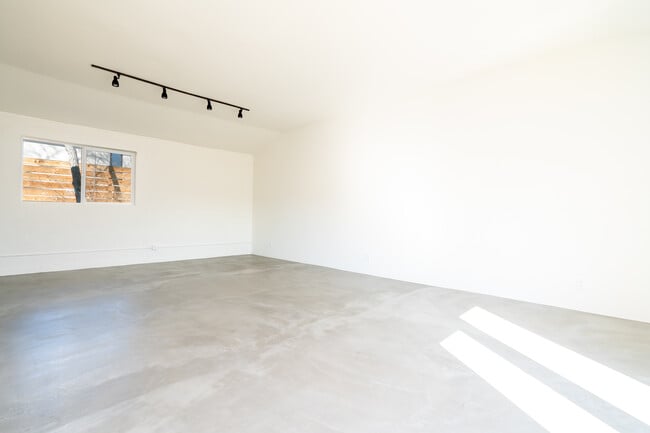 2200 W Alameda St, Unit Guest Unit #4 in Santa Fe, NM - Building Photo - Building Photo