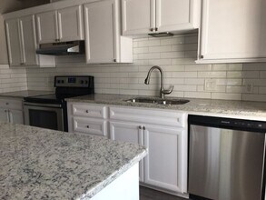 168 Barilla Pl in San Antonio, TX - Building Photo - Building Photo