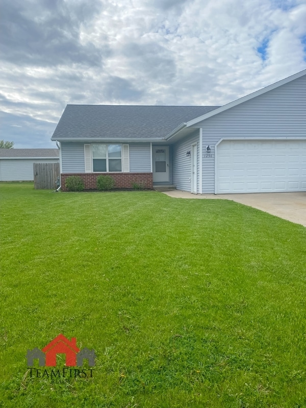 property at 1256 Crown Ct