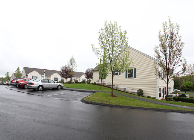 Berry Patch Apartments in South Windsor, CT - Building Photo - Building Photo