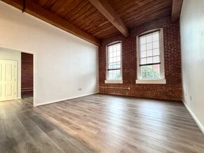 4 Bishop St in Framingham, MA - Building Photo - Building Photo