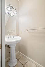 1005 Canyon Edge Dr in Austin, TX - Building Photo - Building Photo