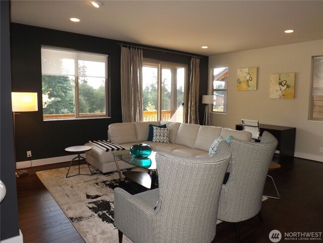 8401 130th Pl SE in Newcastle, WA - Building Photo - Building Photo