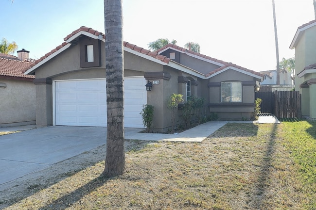 property at 2206 Glimmer Way