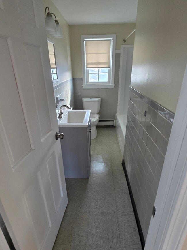 19 Goodwin Pl, Unit Goodwin in East Hartford, CT - Foto de edificio - Building Photo