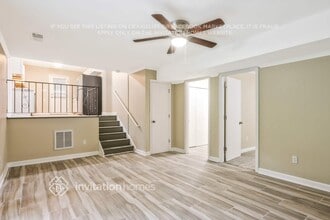 6216 Bridlewood Ln in Charlotte, NC - Foto de edificio - Building Photo