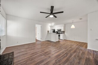 12507 Turtle Rock Rd in Austin, TX - Building Photo - Building Photo