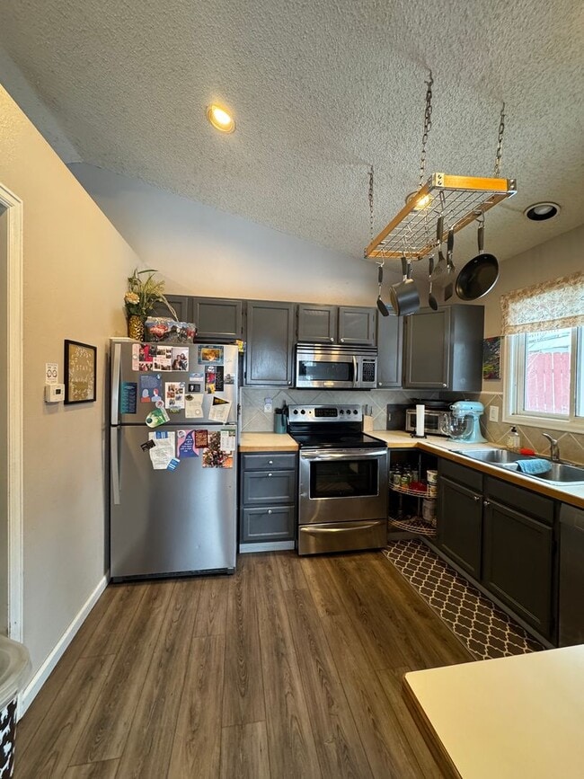 2750 Bradford Square in Fort Collins, CO - Foto de edificio - Building Photo