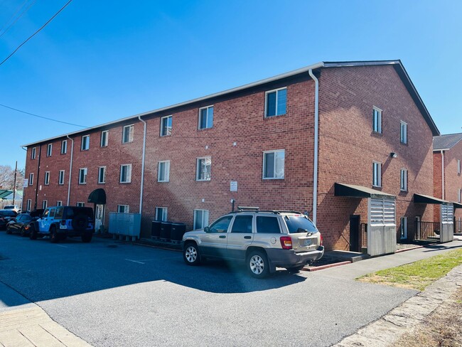 property at 1011 Grove Ave