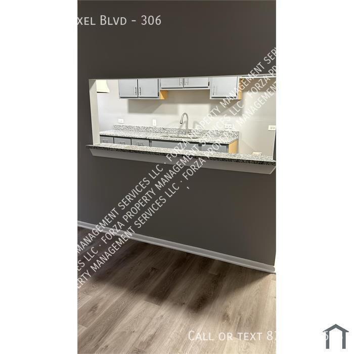 4504 S Drexel Blvd-Unit -306 in Chicago, IL - Building Photo