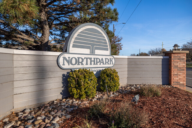 Northpark Residences in Wichita, KS - Foto de edificio - Building Photo