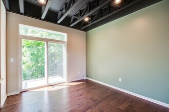 9581 Tahoe Dr in Dayton, OH - Building Photo - Building Photo