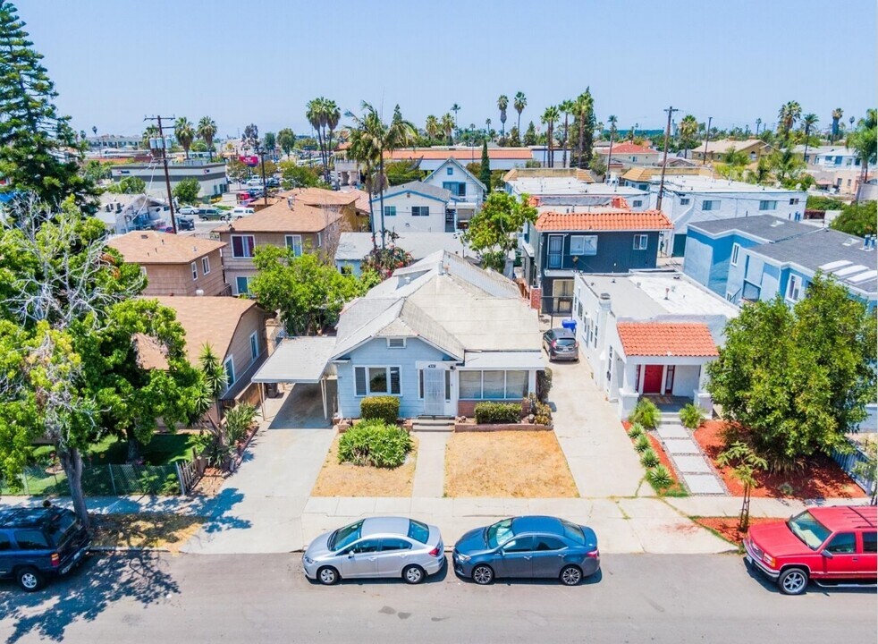 4338 Cherokee Ave in San Diego, CA - Building Photo