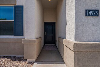4925 LIVINGSTONE Way in San Tan Valley, AZ - Building Photo - Building Photo