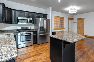 5519 Lillehammer Ln in Park City, UT - Building Photo - Building Photo